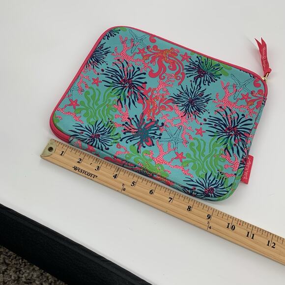 Lily Pulitzer Neoprene iPad/Netbook Sleeve Dirty Shirley Blue Coral Tablet Pouch - Picture 3 of 6